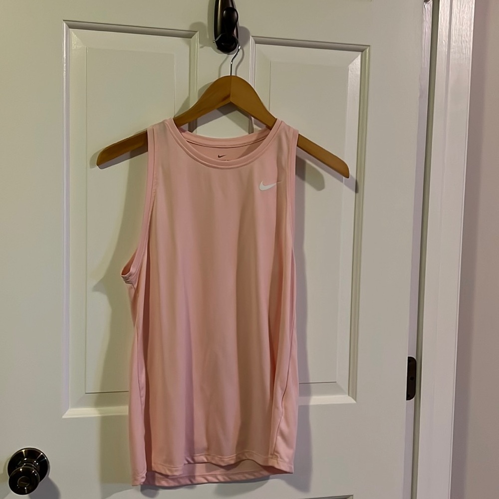 Nike dry fit tank top light pink